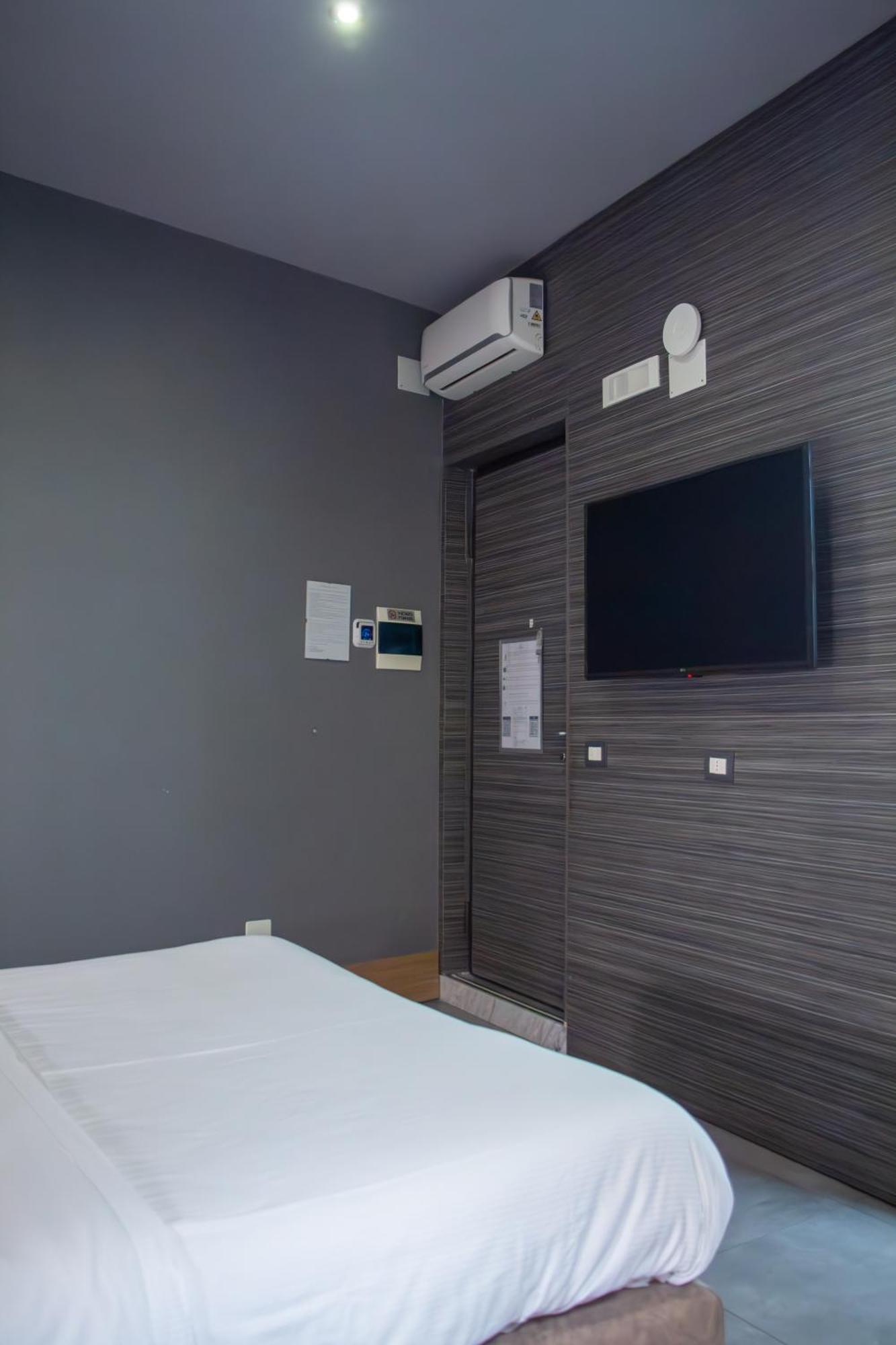 Hotel Beb Umberto I Napoli Exterior foto
