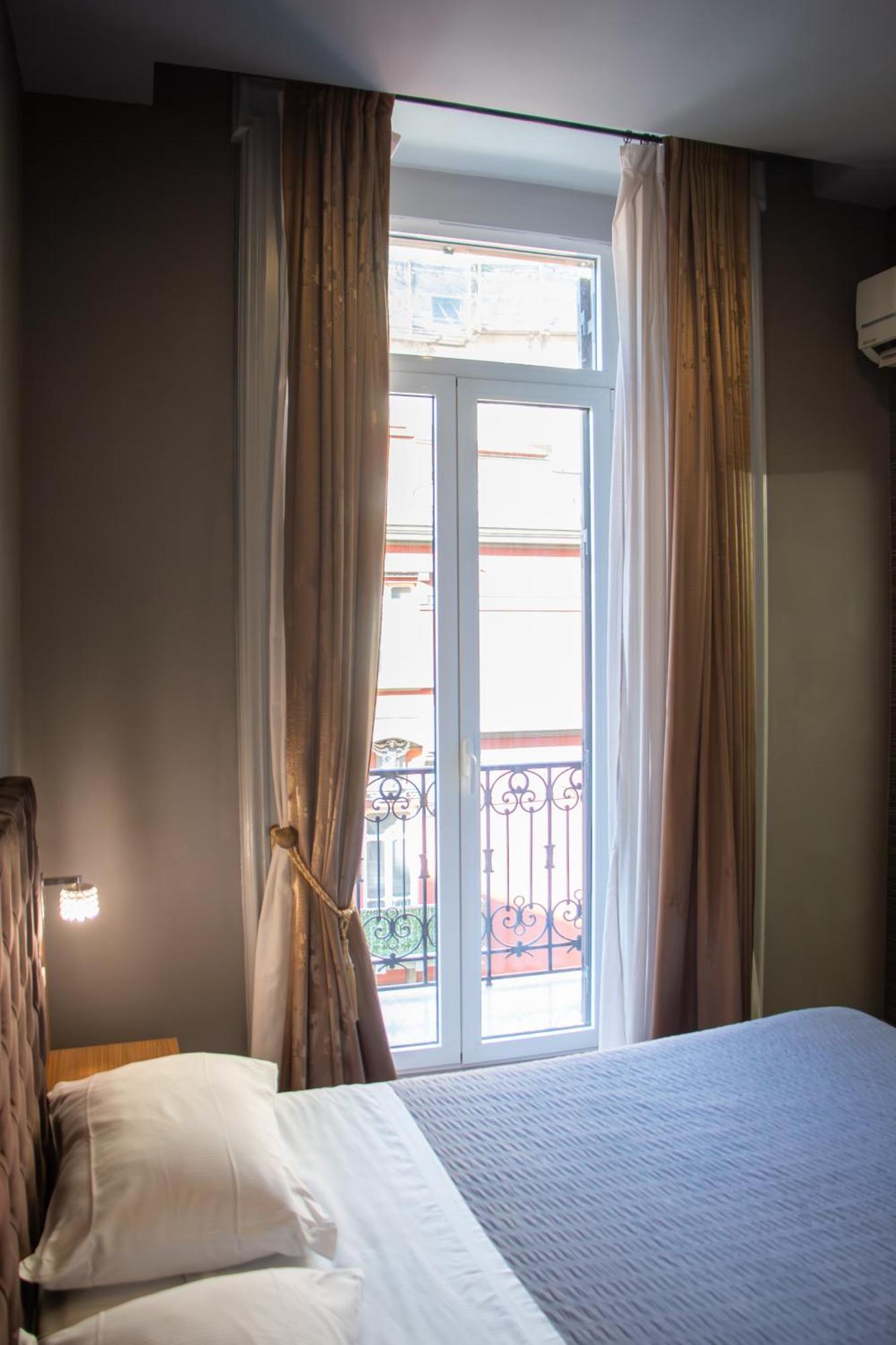 Hotel Beb Umberto I Napoli Exterior foto